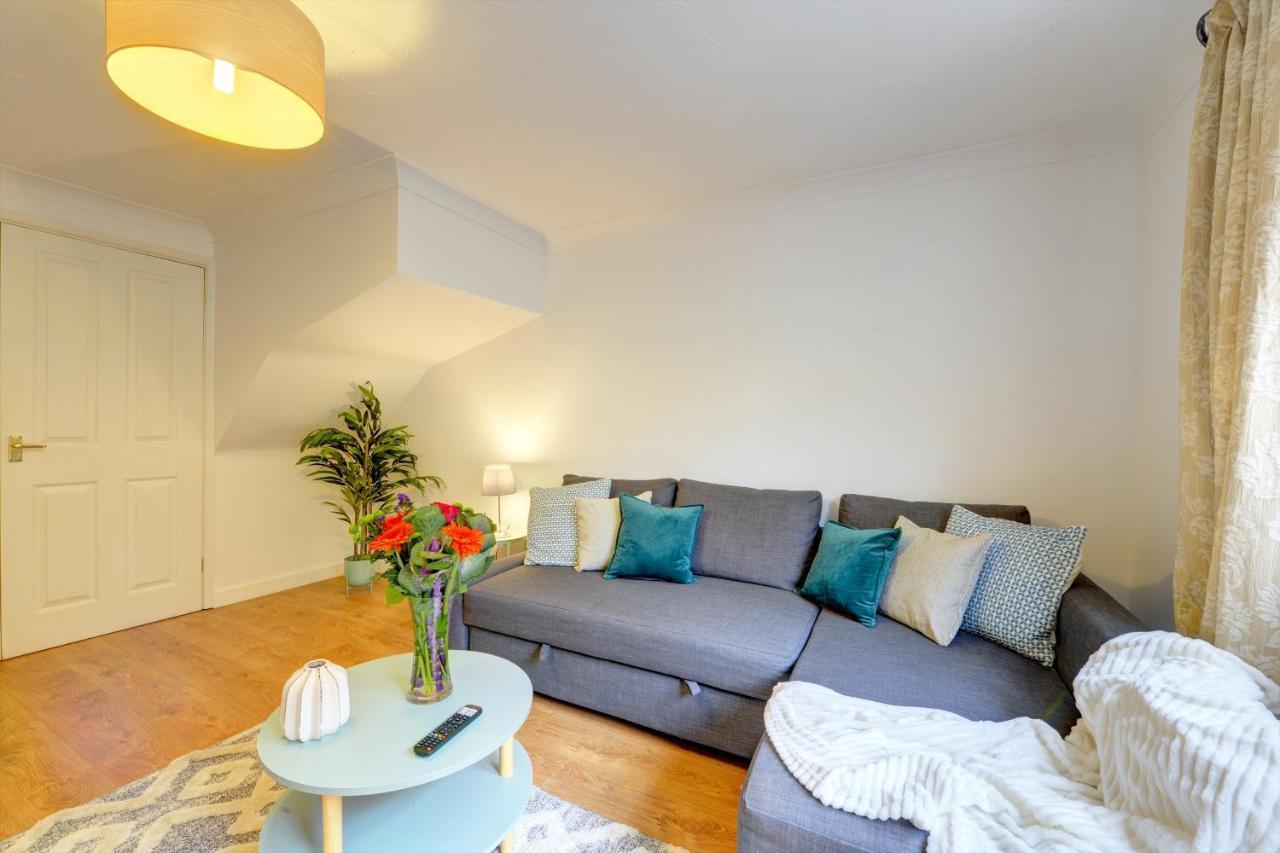 Modern 2 Bed House Sleeps 6 Southam Town Centre - Inspire Homes Ltd Exterior foto